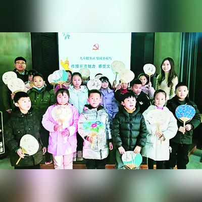 最新幼儿演出音乐，点亮童年的旋律